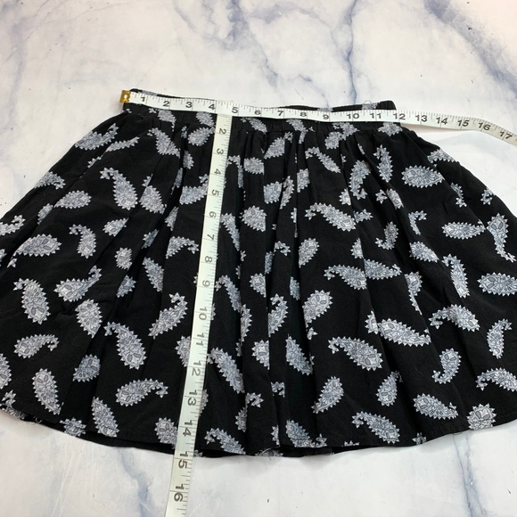 Brandy Melville Black White Paisley Mini Skirt - Picture 6 of 8